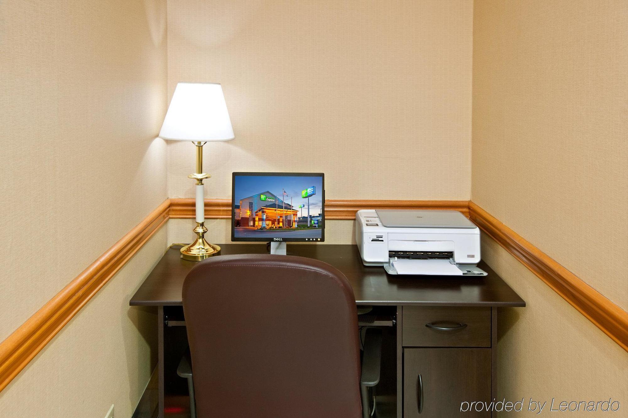 Holiday Inn Express & Suites Harrison By Ihg מתקנים תמונה